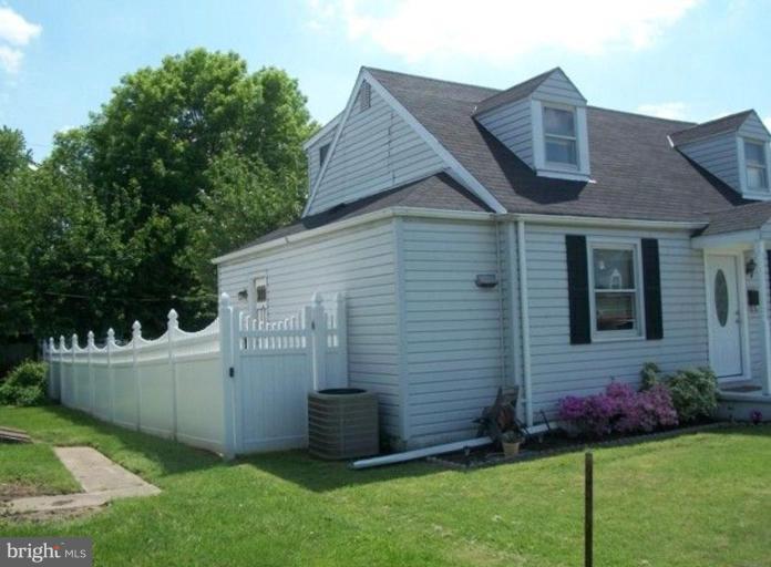 8205 Watersedge Road Dundalk, MD 21222 - Photo 10 of 23 Exterior #2