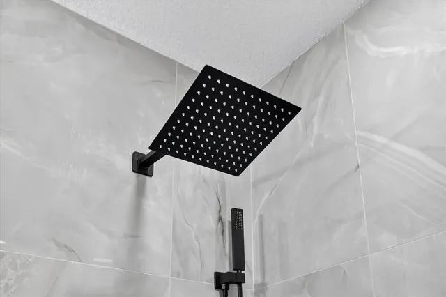 $439,900 | 1810 Alcorn Road, Valrico, FL 33596