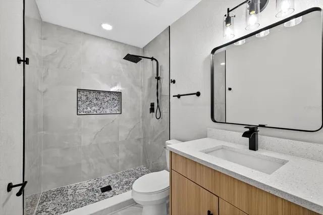 $439,900 | 1810 Alcorn Road, Valrico, FL 33596