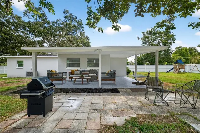 $439,900 | 1810 Alcorn Road, Valrico, FL 33596