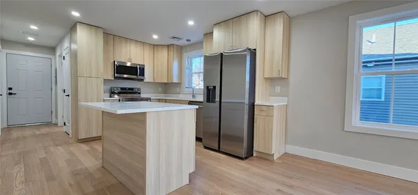 $2,500 | 137 Stanwood Street, Providence, RI 02907