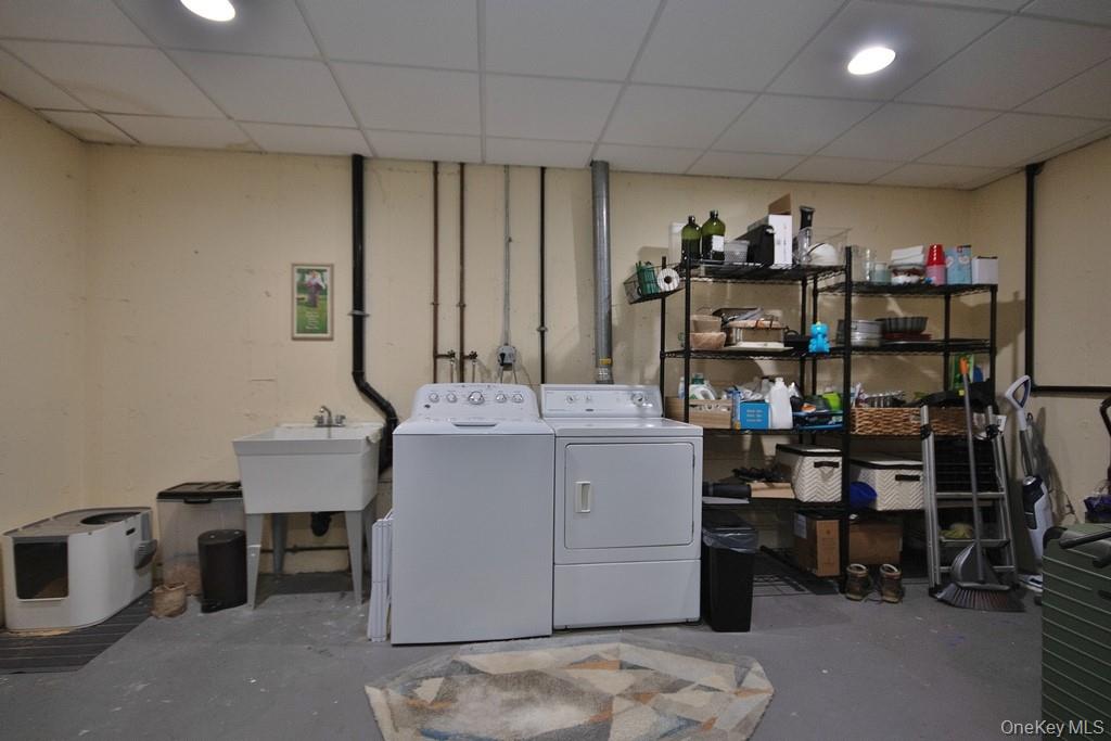 104 Mallard Way Peekskill, NY 10566 - Photo 22 of 26 Laundry on Lower Level