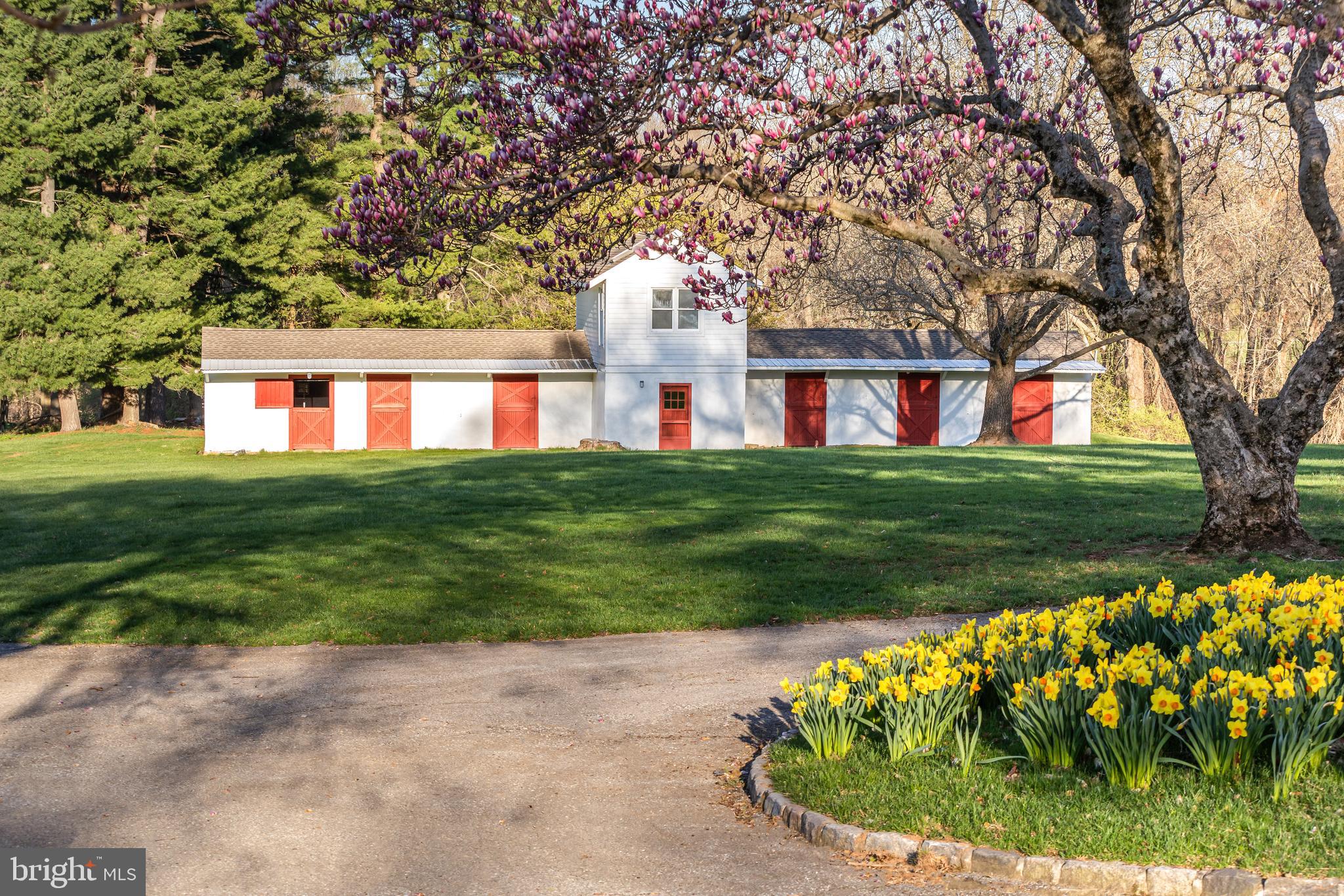 137 Davis Road Malvern, PA 19355 - Photo 12 of 61 6-Stall Barn
