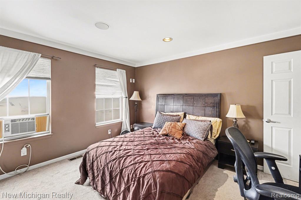 2666 Crooks Road Royal Oak, MI 48073 - Photo 13 of 26