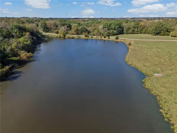 $845,000 | Cherokee Lane, Blackwater, MO 65322