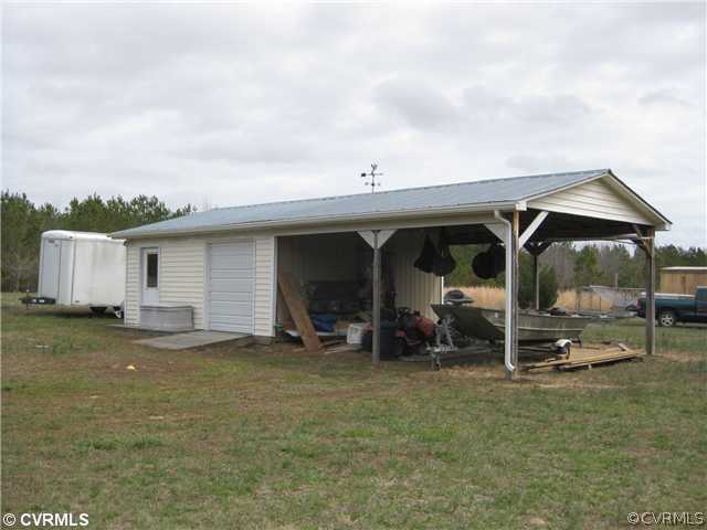 1398 Fletcher Chapel Road Kenbridge, VA 23944 - Photo 12 of 20 Other - garage/workshop