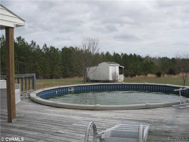 1398 Fletcher Chapel Road Kenbridge, VA 23944 - Photo 14 of 20 Swimming Pool/Hot Tub/Sauna