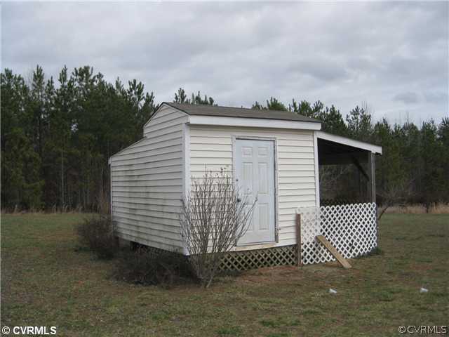 1398 Fletcher Chapel Road Kenbridge, VA 23944 - Photo 20 of 20 Storage