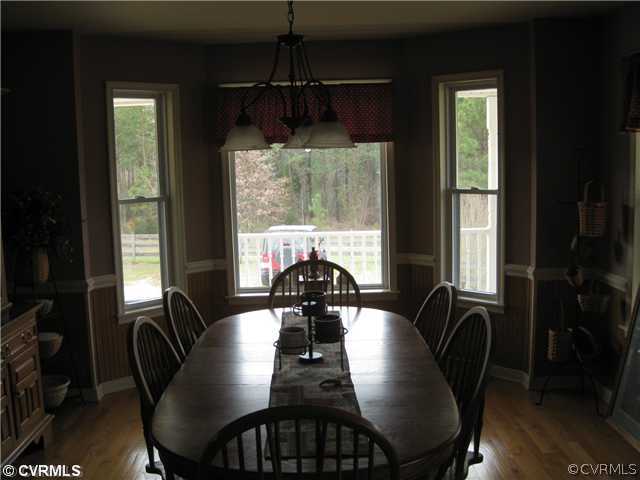 1398 Fletcher Chapel Road Kenbridge, VA 23944 - Photo 8 of 20 Dining Room