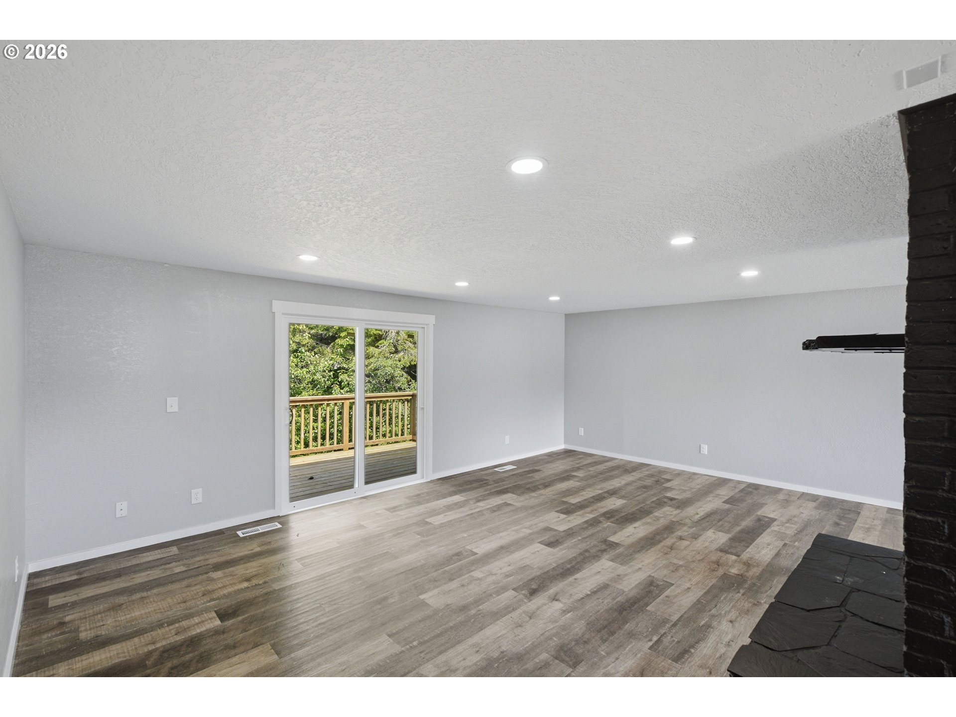 471 Camellia Court Reedsport, OR 97467 - Photo 11 of 44