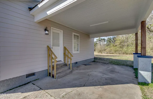 $176,900 | 515 2nd Street, Pelahatchie, MS 39145