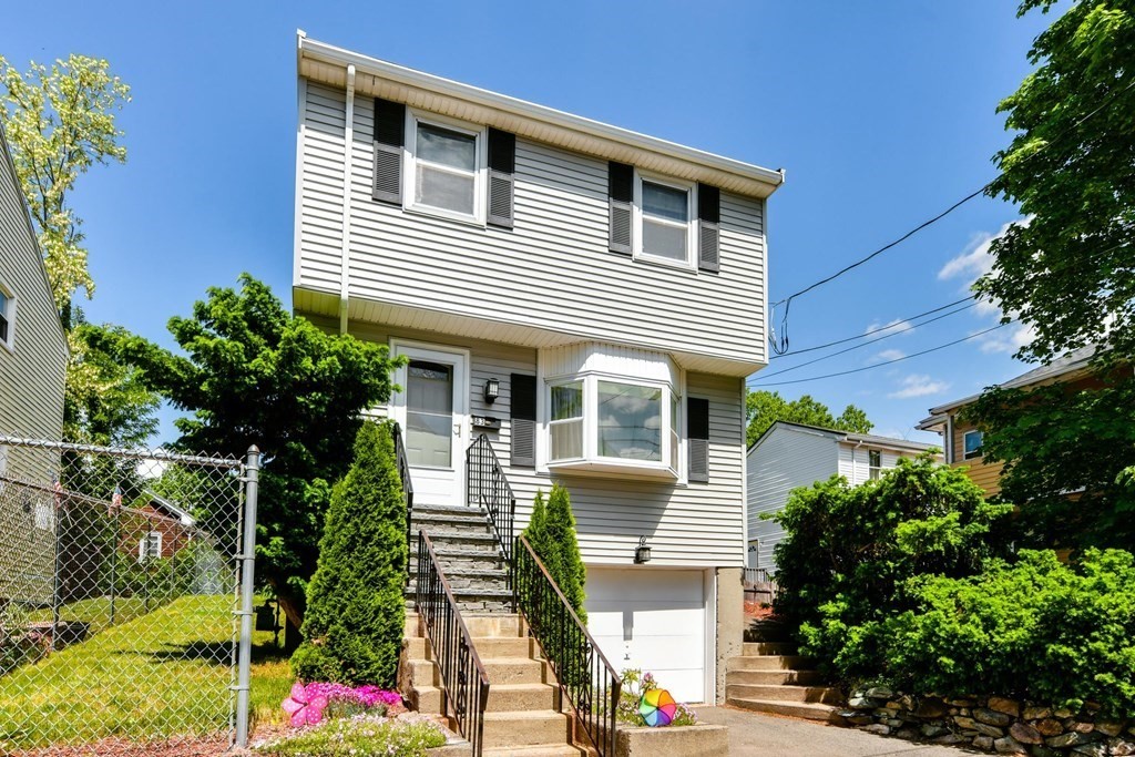 83 Radcliffe Road Boston, MA 02136 - Photo 3 of 26 Gallery Image 3