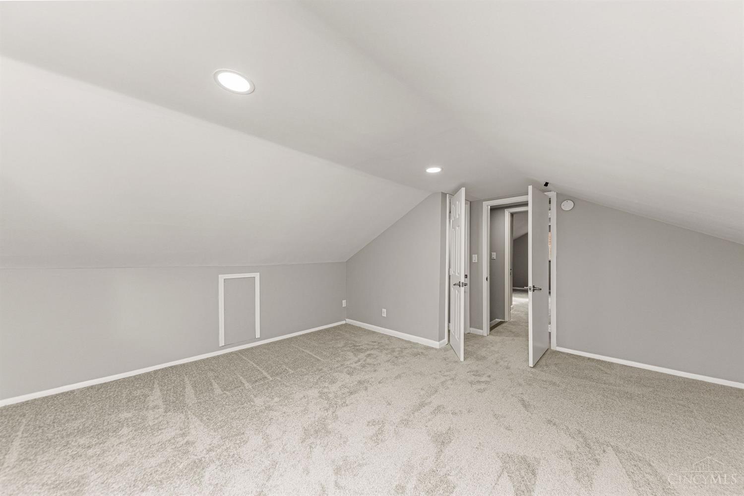 6705 Winton Road Cincinnati, OH 45224 - Photo 43 of 50 Gallery Image 43