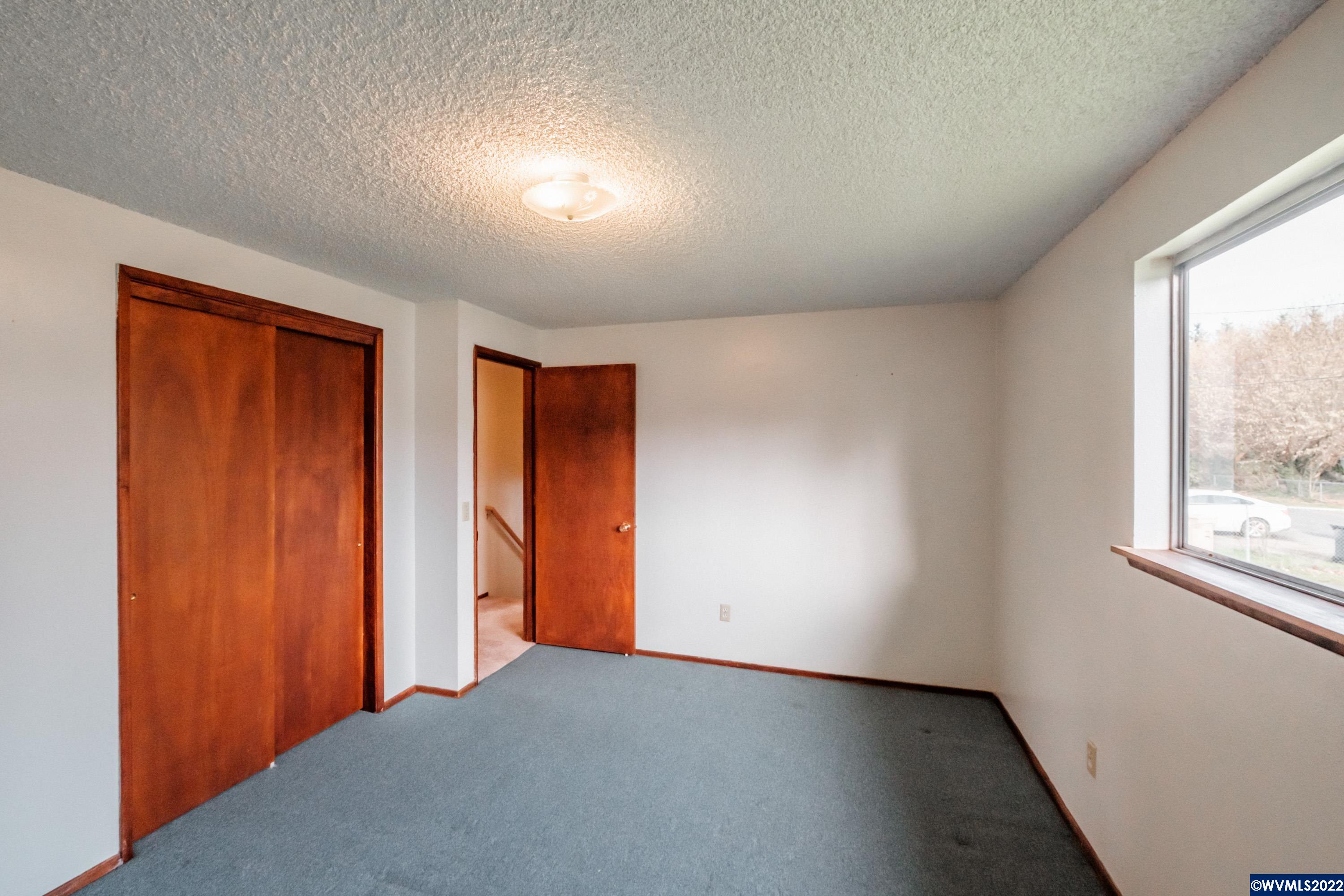 570 Walnut Street Lebanon, OR 97355 - Photo 28 of 41 Gallery Image 28