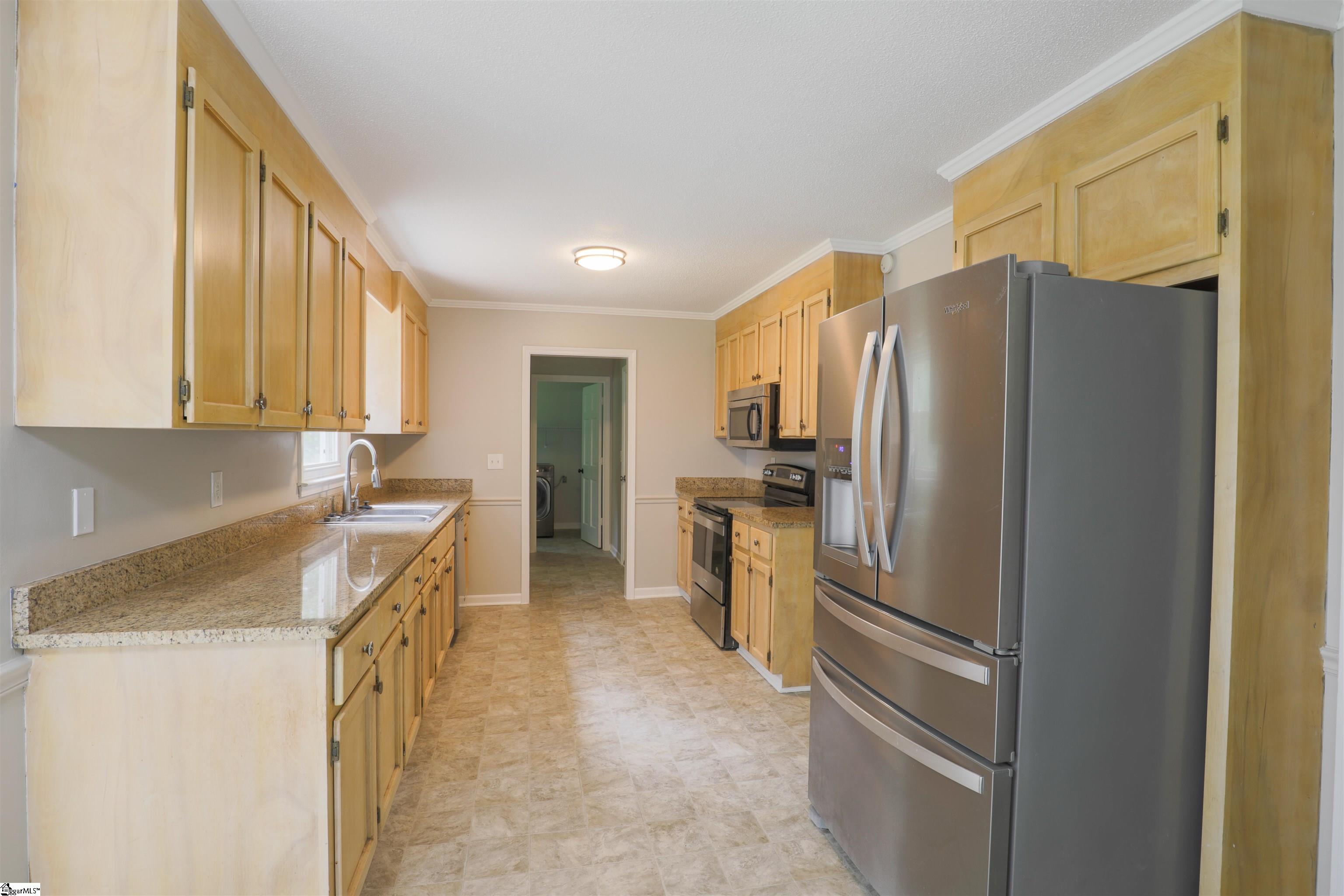 1104 Devenger Road Greer, SC 29650 - Photo 4 of 19 Gallery Image 4