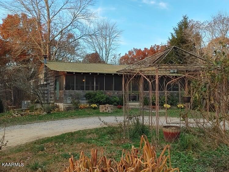 285 Scott Wyatt Road Deer Lodge, TN 37726 - Photo 1 of 34 CA3E5C62-ECA2-4D65-AA10-620448184C75
