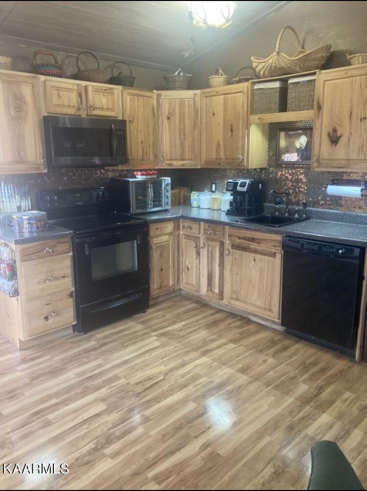 285 Scott Wyatt Road Deer Lodge, TN 37726 - Photo 12 of 34 337D0A40-A6B7-4BE8-B55B-D126361CE458
