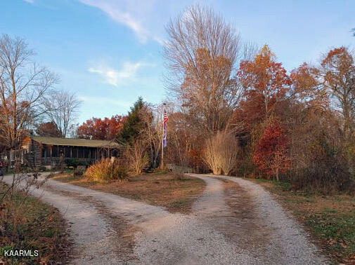 285 Scott Wyatt Road Deer Lodge, TN 37726 - Photo 4 of 34 373E37C2-4911-438D-AD7F-1C47F27580E7