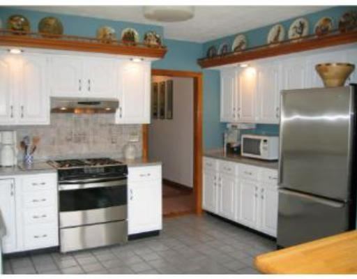 120 Chase Road Marlborough, MA 01752 - Photo 7 of 15 Gallery Image 7