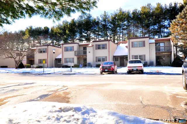 $239,000 | 703 Twin Circle Drive, Unit 703, South Windsor, CT 06074