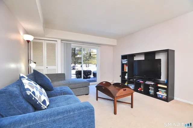 $239,000 | 703 Twin Circle Drive, Unit 703, South Windsor, CT 06074