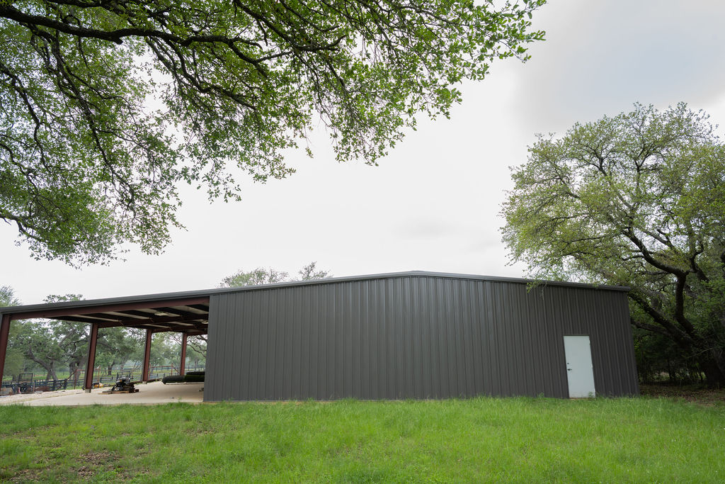 426 Mill Run New Braunfels, TX 78132 - Photo 5 of 40 an outdoor view of garden