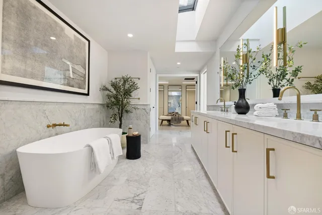 $5,750,000 | 1776 Green Street, Unit 201, San Francisco, CA 94123