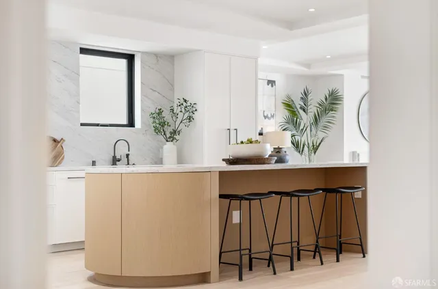 $5,750,000 | 1776 Green Street, Unit 201, San Francisco, CA 94123