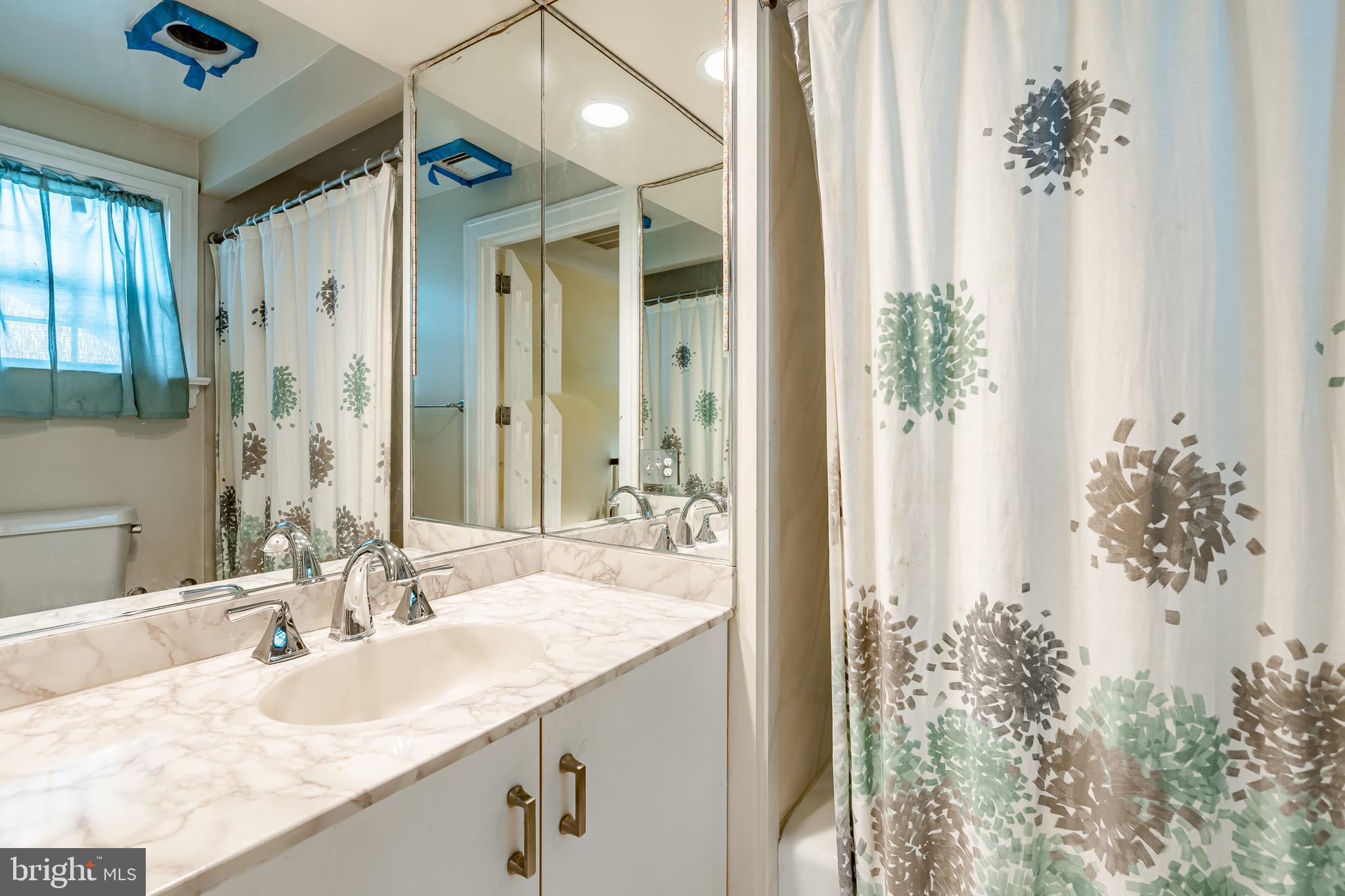 4018 Primrose Road Philadelphia, PA 19114 - Photo 37 of 51