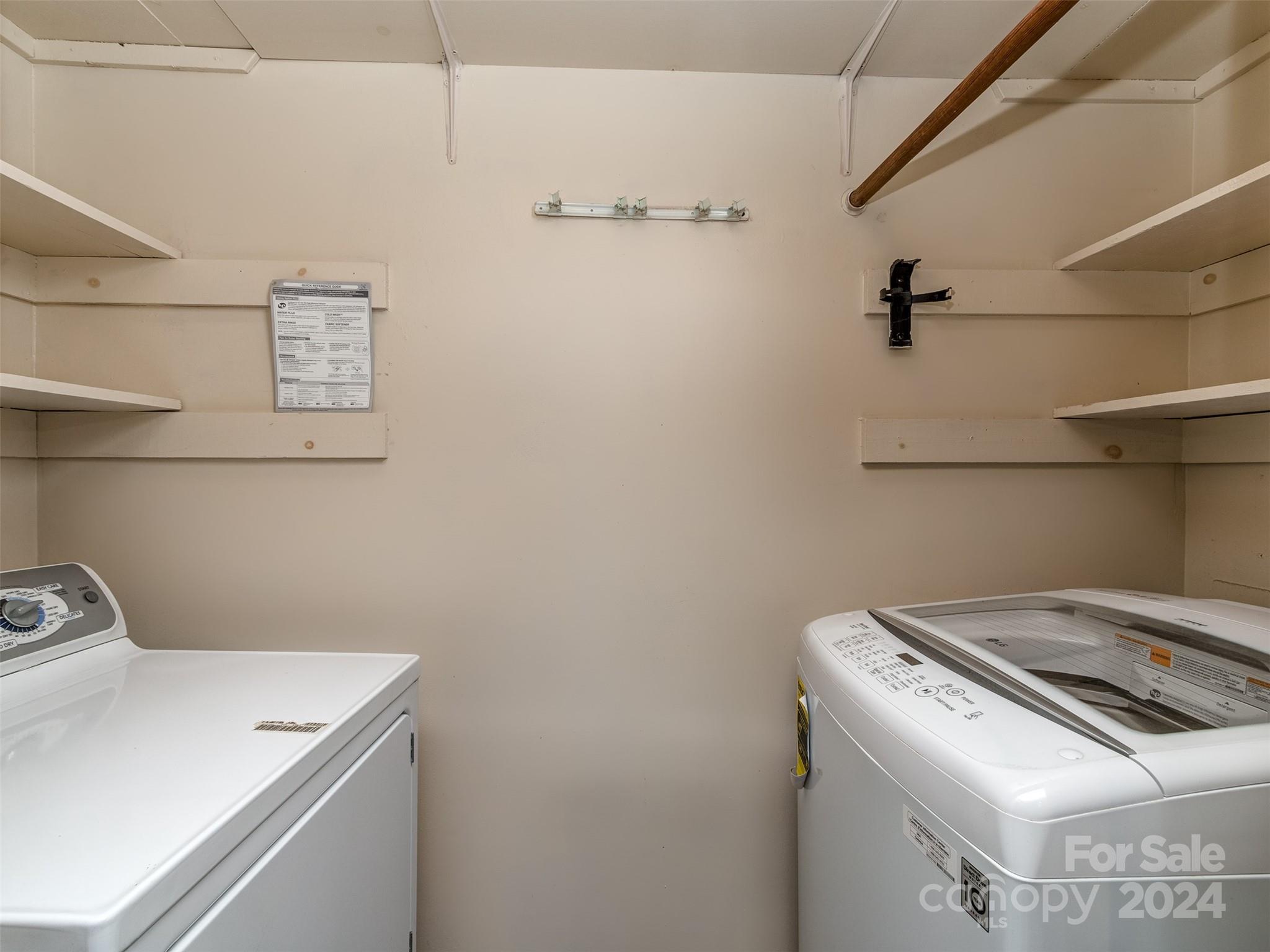 11014 Cedar View Road Charlotte, NC 28226 - Photo 13 of 32 a utility room with dryer and washer