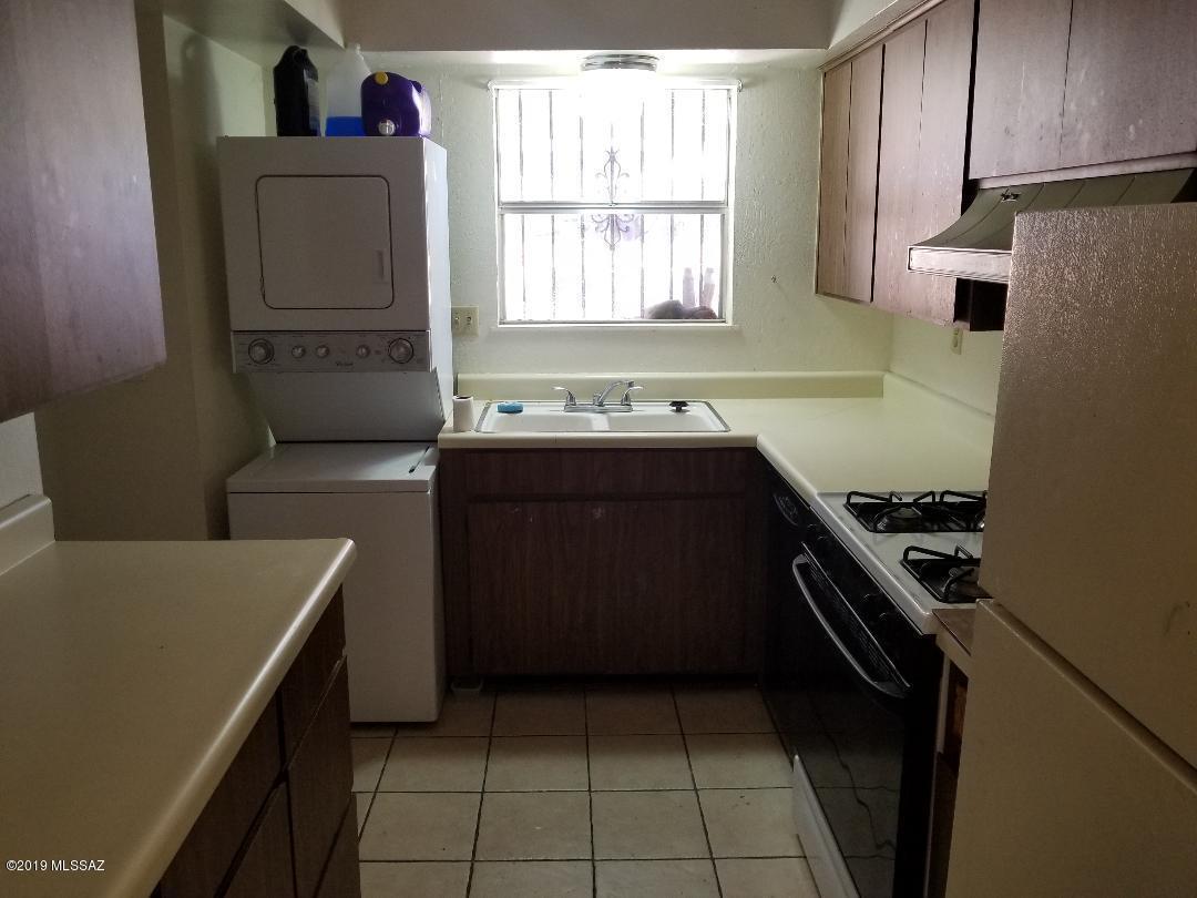 3750 North Country Club Road, Unit 27 Tucson, AZ 85716 - Photo 8 of 11