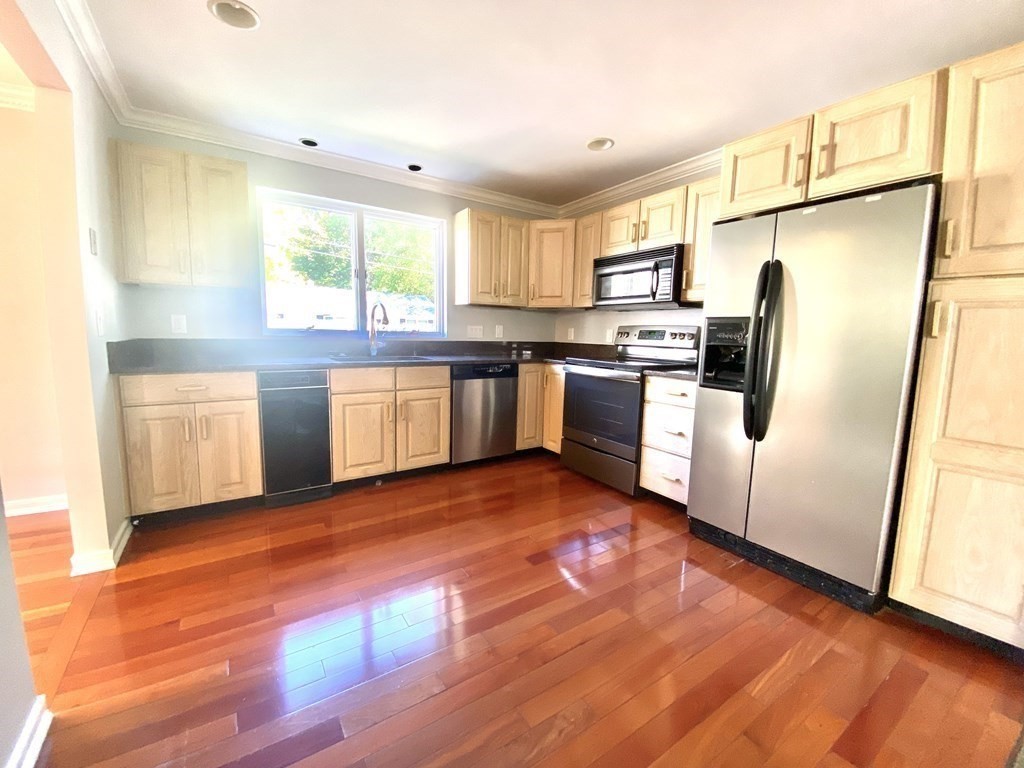 46 Suomi Road, Unit 1 Quincy, MA 02169 - Photo 9 of 19 Gallery Image 9