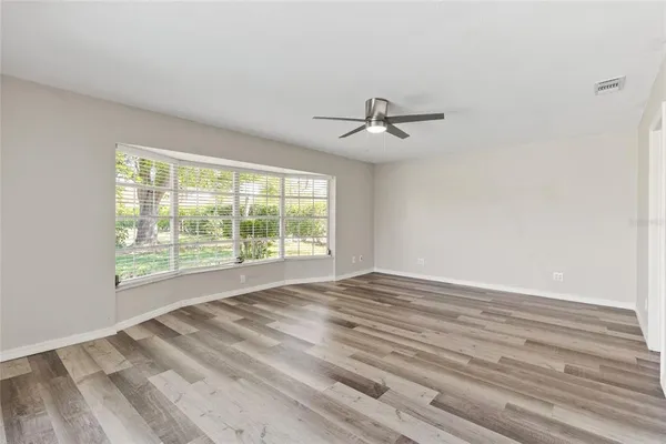 $575,000 | 1009 Kings Court, Venice, FL 34293