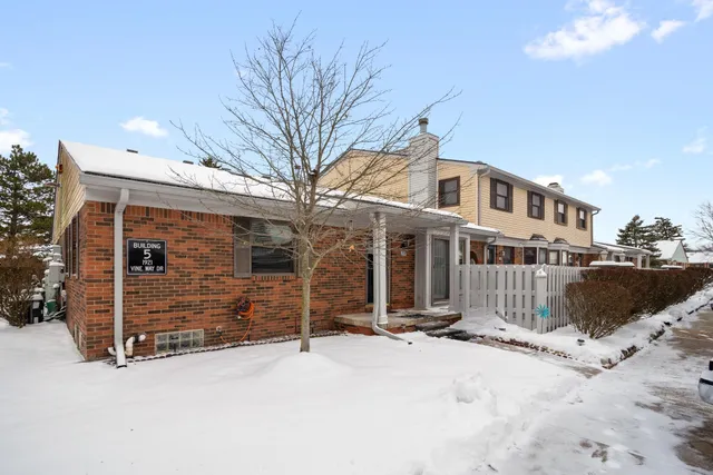 $199,900 | 1921 Vine Way Drive, Unit 35, Canton, MI 48188