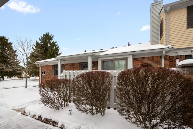 $199,900 | 1921 Vine Way Drive, Unit 35, Canton, MI 48188