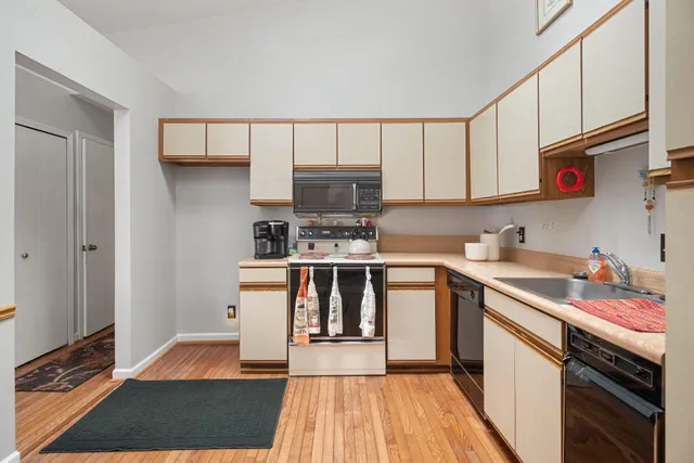 $209,900 | 1921 Vine Way Drive, Unit 35, Canton, MI 48188