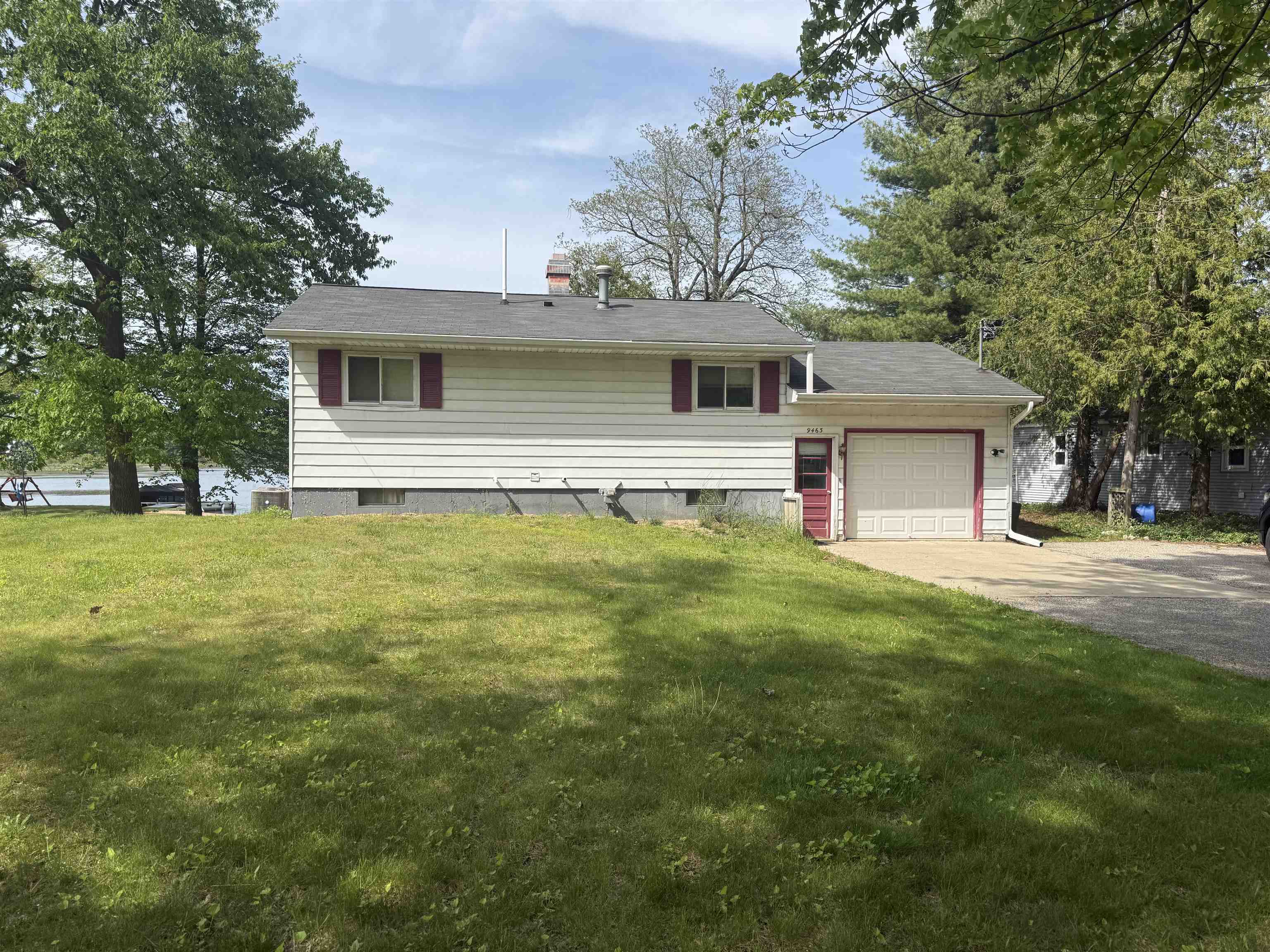 9463 East Colby Road Crystal, MI 48818 - Photo 2 of 31
