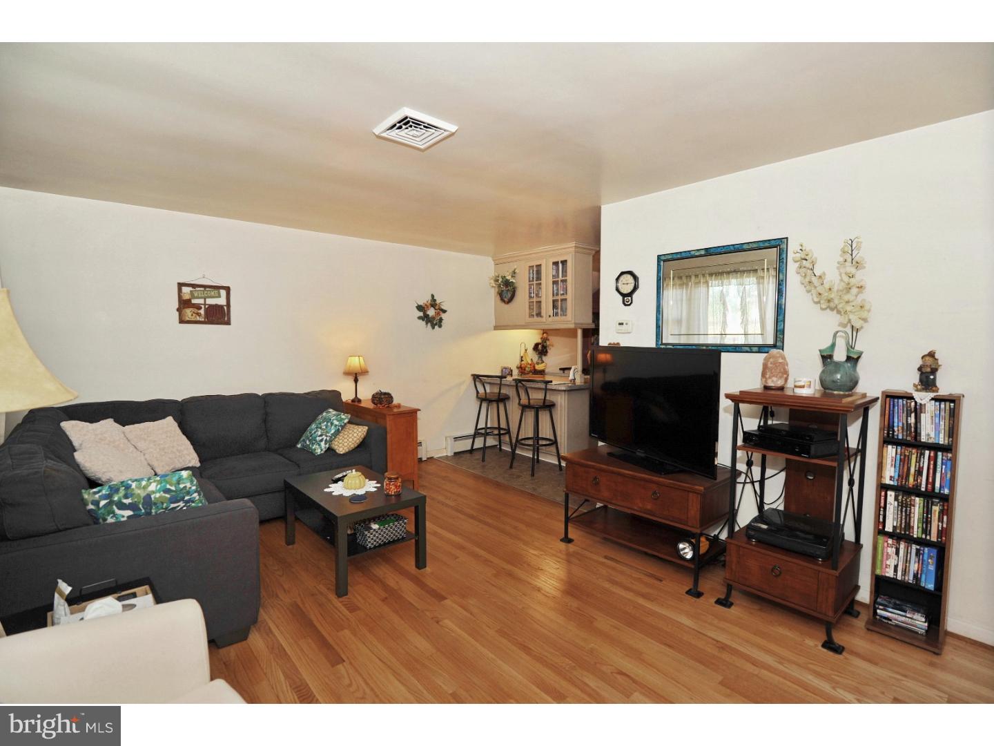322 Freed Road Harleysville, PA 19438 - Photo 4 of 24 Living Room