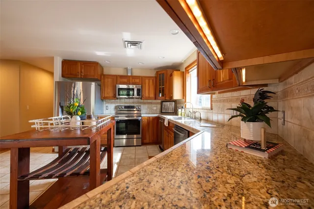 $859,000 | 461 East Avery Road, Unit 35, Chehalis, WA 98532