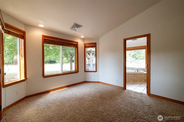 $859,000 | 461 East Avery Road, Unit 35, Chehalis, WA 98532