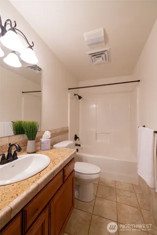 $859,000 | 461 East Avery Road, Unit 35, Chehalis, WA 98532