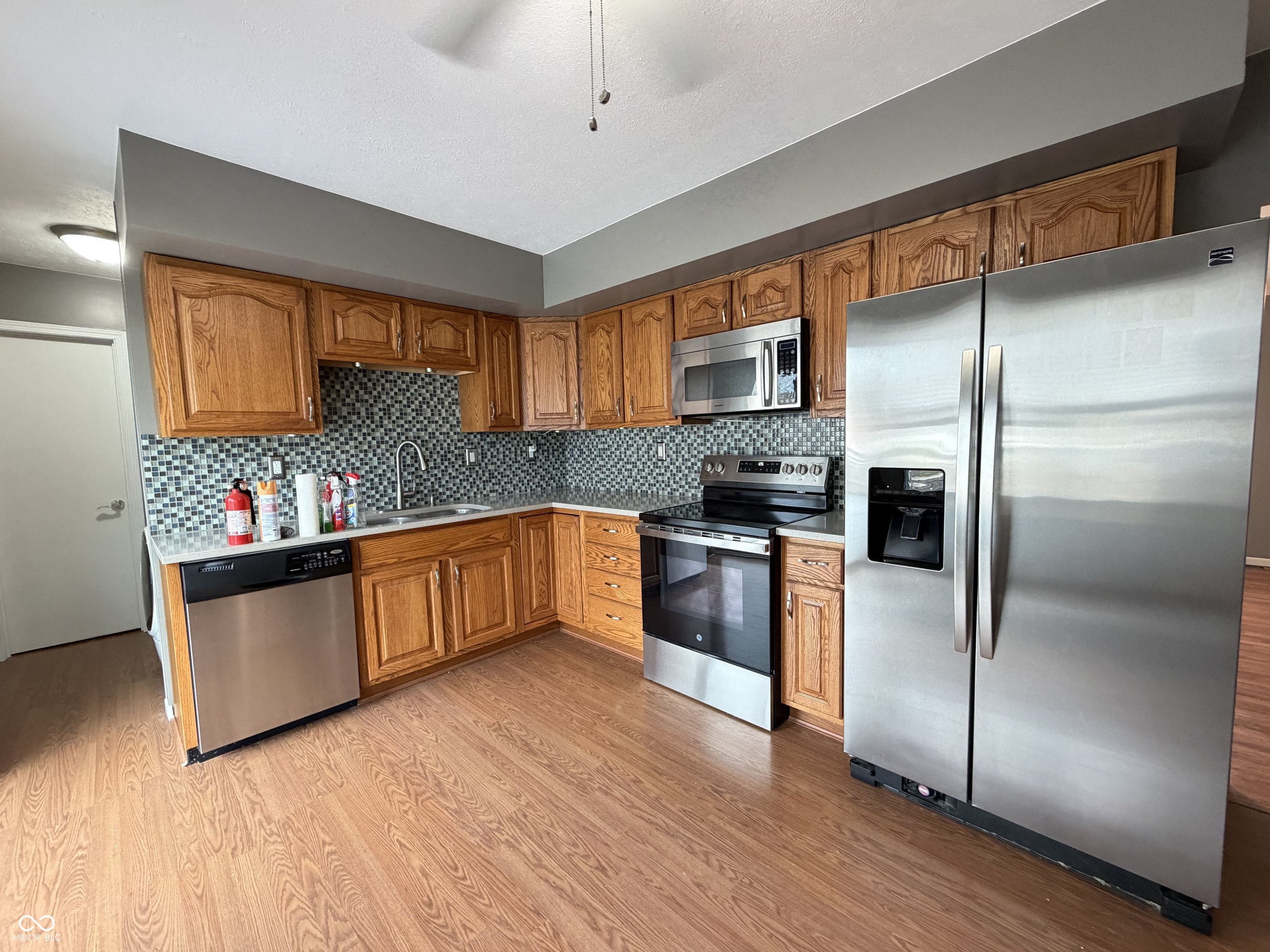 911 Sunset Drive Covington, IN 47932 - Photo 3 of 16