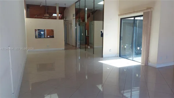 $3,100 | 2675 Parkview Drive South, Unit 2675, Hallandale Beach, FL 33009