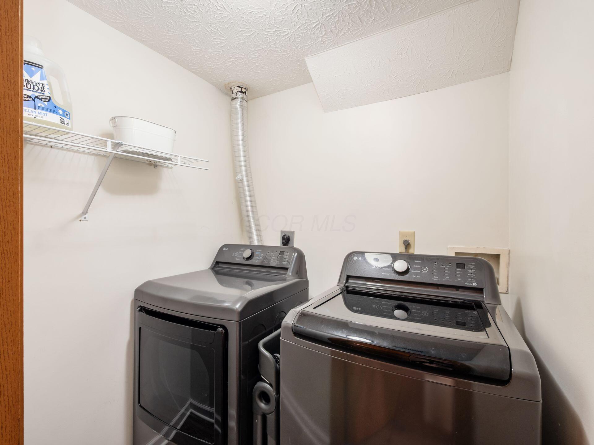 2124 Ripple Road Hilliard, OH 43026 - Photo 35 of 51 028_a9d750d_A 2124 Ripple 044