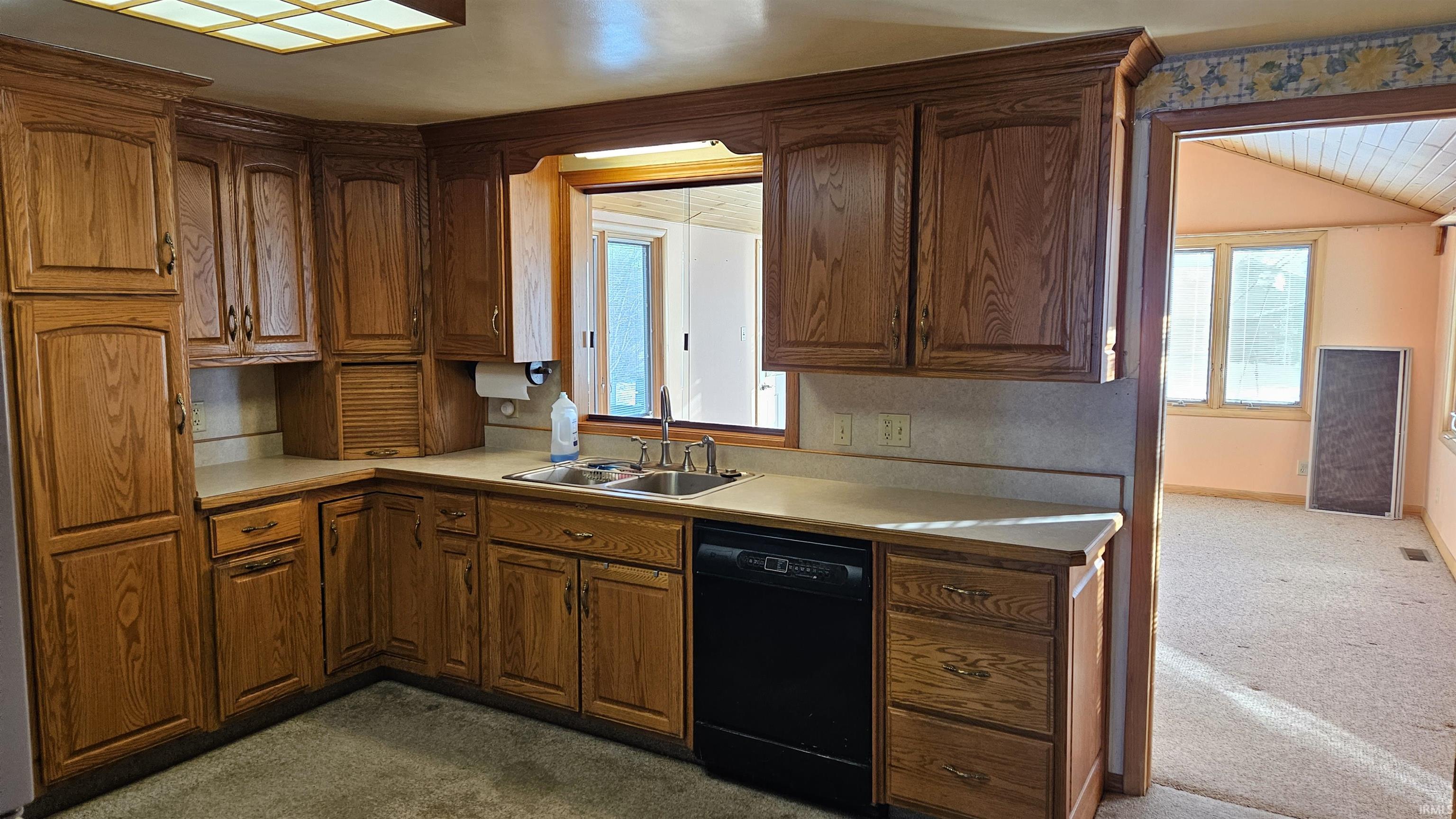 2112 North Indiana Avenue Auburn, IN 46706 - Photo 1 of 22