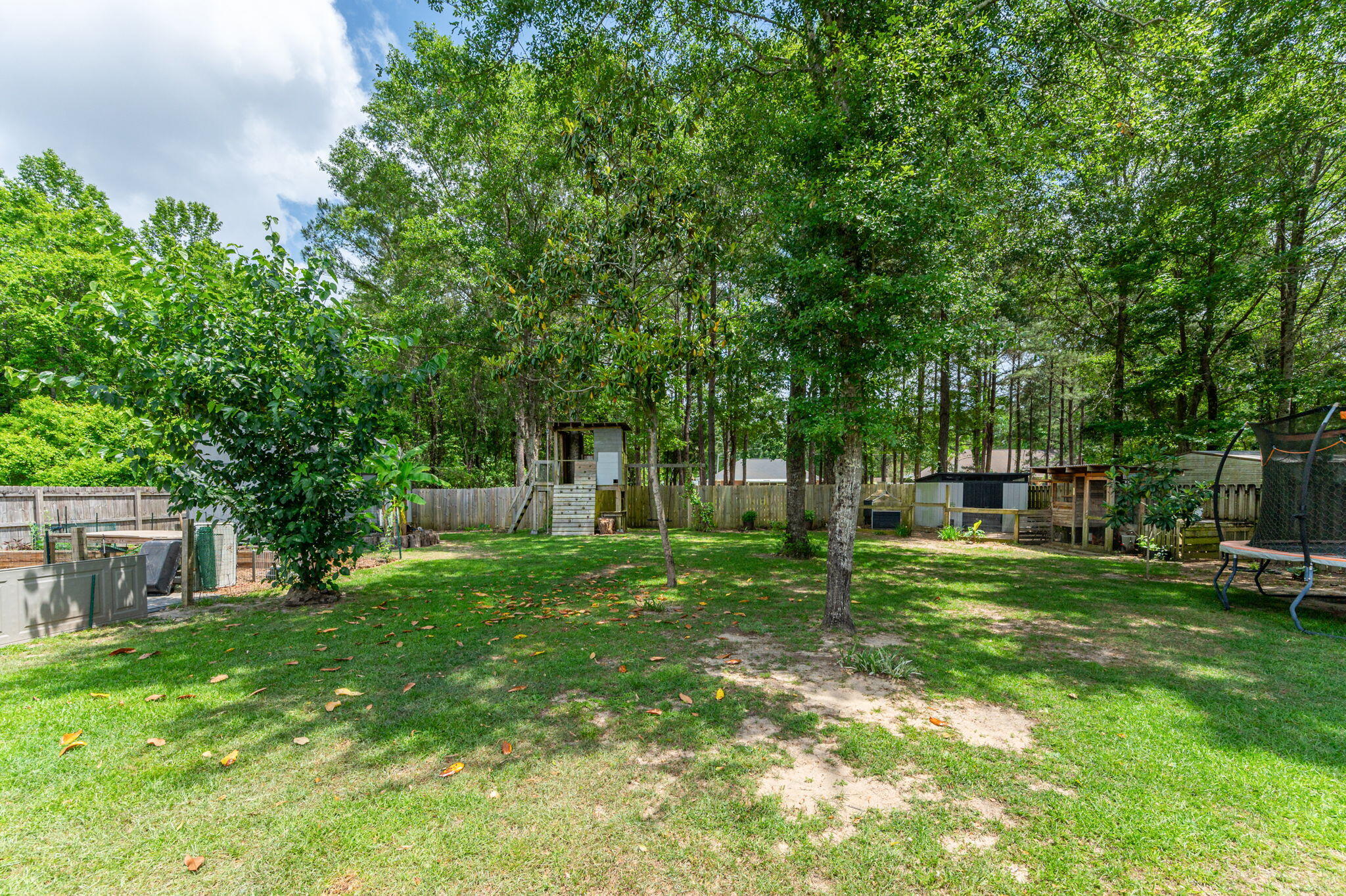 5952 Wind Trace Road Crestview, FL 32536 - Photo 16 of 69 63-web-or-mls-5952 Wind Trace Rd Exterio