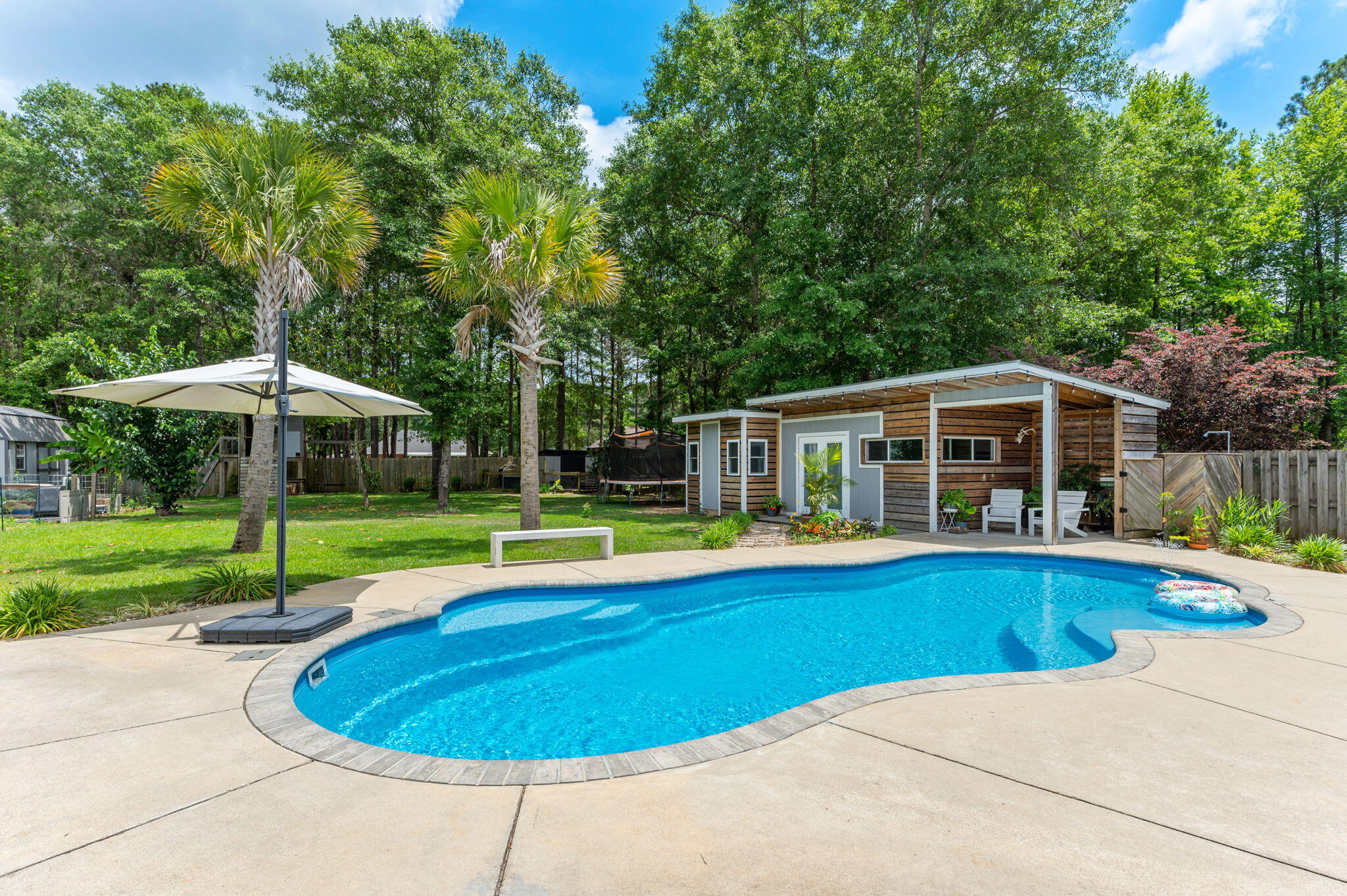 5952 Wind Trace Road Crestview, FL 32536 - Photo 4 of 69 48-web-or-mls-5952 Wind Trace Rd Exterio