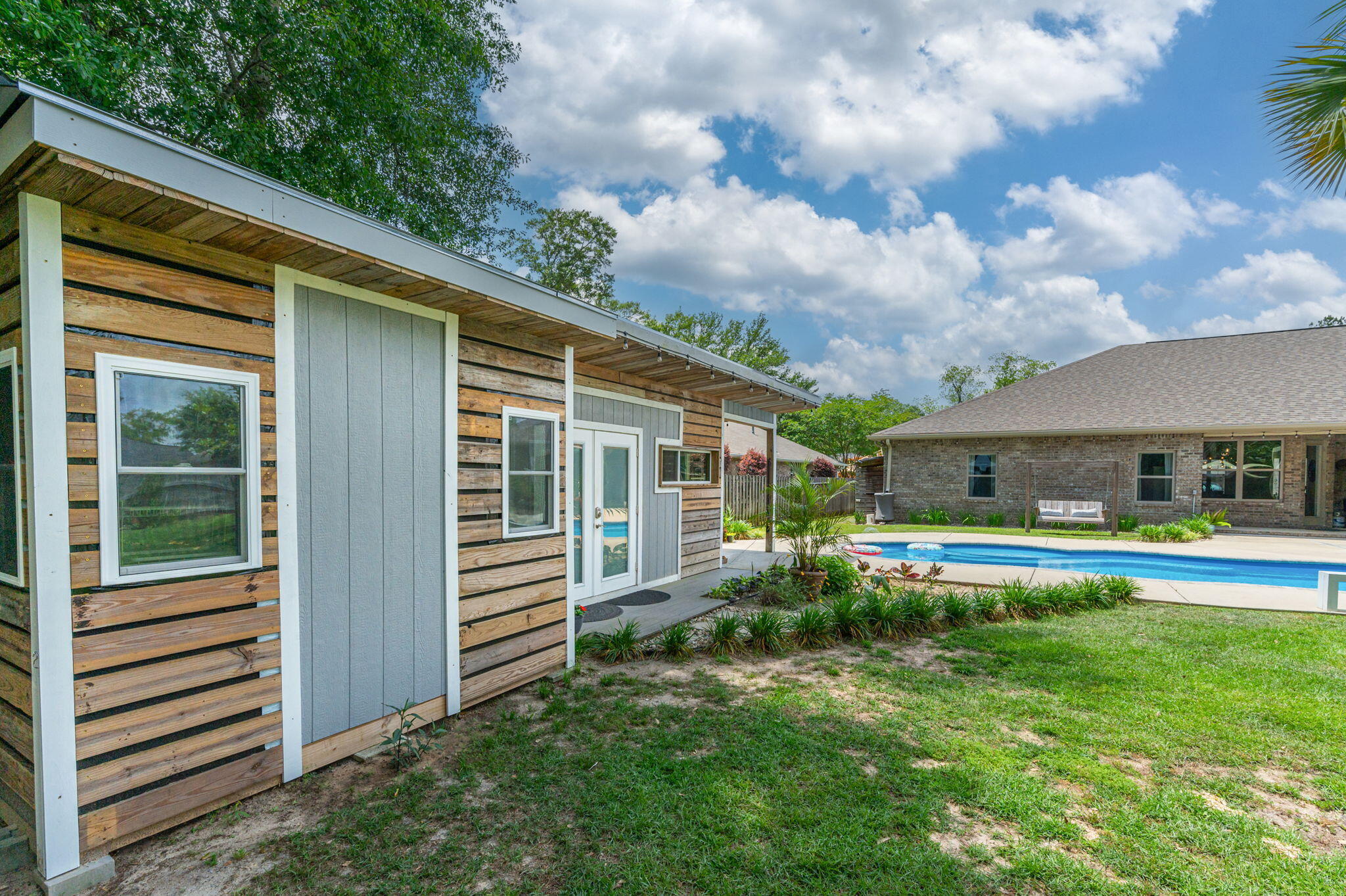 5952 Wind Trace Road Crestview, FL 32536 - Photo 7 of 69 62-web-or-mls-5952 Wind Trace Rd Exterio