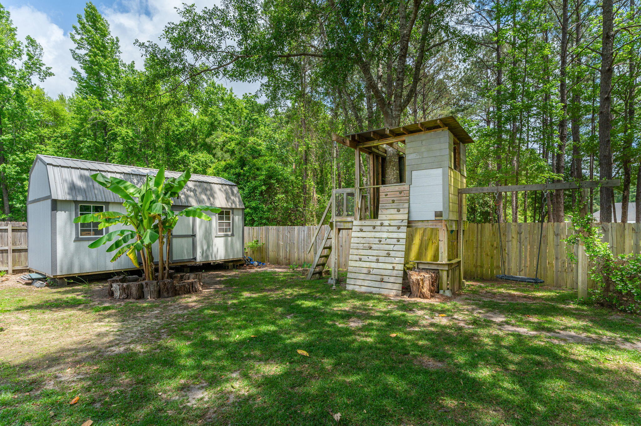 5952 Wind Trace Road Crestview, FL 32536 - Photo 10 of 69 65-web-or-mls-5952 Wind Trace Rd Exterio