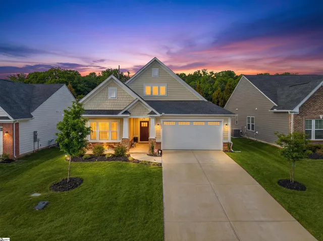 $399,900 | 1672 Jessamine Drive, Woodruff, SC 29388